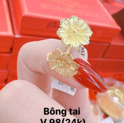 Bông tai 18
