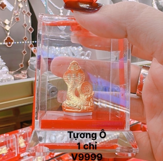 Tượng 3