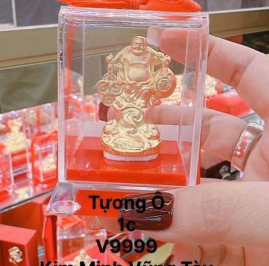 Tượng 4