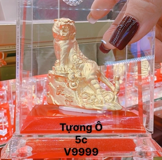 Tượng 12